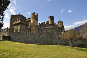 Castello Fenis Valle D'Aosta