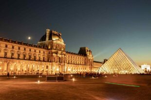 Museo Louvre Parigi