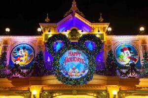 Disneyland: la magica tematizzazione di Natale 2021